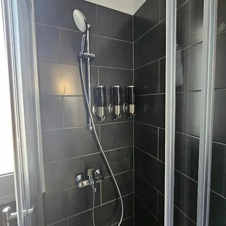 11 Suites - Panorama Studio Apartment *